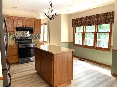 Kitchen - 31275 Deerfield Dr, Logan, OH 43138 photo 5 of 5