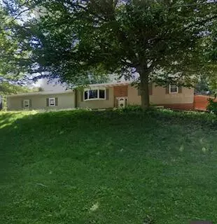 6607 Parr Rd SE, Newark, OH 43056