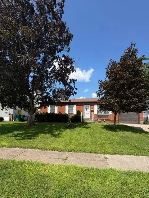 750 Crescent Dr, West Jefferson, OH 43162
