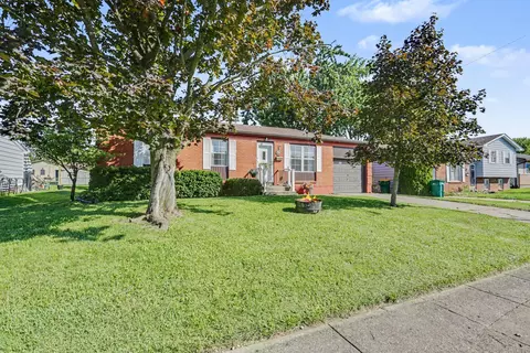 750 Crescent Dr, West Jefferson, OH 43162