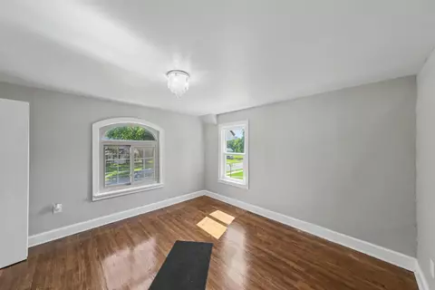Bedroom - 667 King Ave, Marion, OH 43302 photo 3 of 6