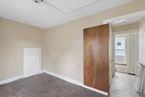 Bedroom - 1322 Linden Ave, Springfield, OH 45505 photo 7 of 7