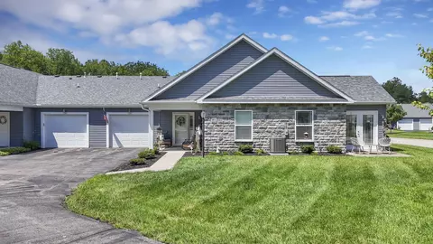 1361 Epworth Forest Dr, Lancaster, OH 43130