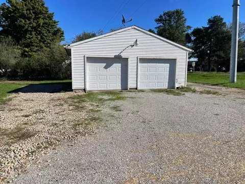 Exterior - 7924 E State Route 56, Circleville, OH 43113 photo 3 of 3