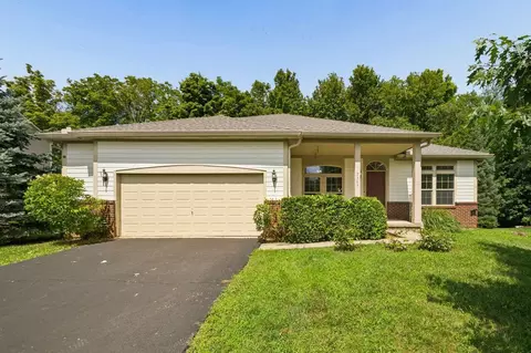 2303 Pleasant Colony Dr, Lewis Center, OH 43035