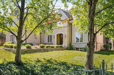 7859 Calverton Sq, New Albany, OH 43054
