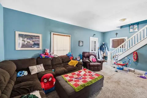 Living - 295 E George St, Marion, OH 43302 photo 3 of 3