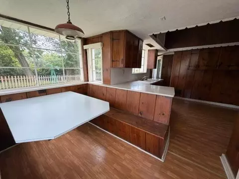 Kitchen - 580 E Main St, Circleville, OH 43113 photo 2 of 2