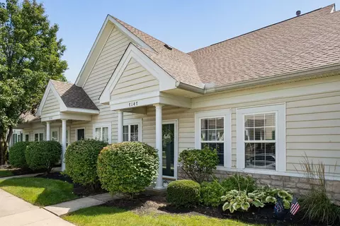 7147 Colonial Affair Dr #4, New Albany, OH 43054