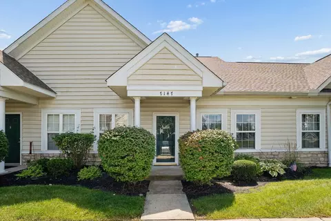 7147 Colonial Affair Dr #4, New Albany, OH 43054