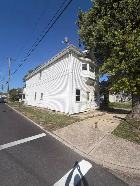 733 S Main St, Washington Court House, OH 43160