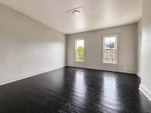 Bedroom - 131 E Southern Ave, Springfield, OH 45505 photo 5 of 5