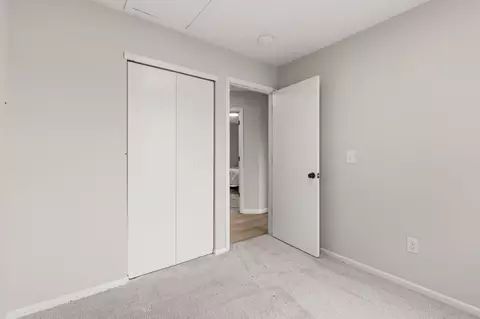 Bedroom - 943 Robmeyer Dr, Columbus, OH 43207 photo 5 of 5