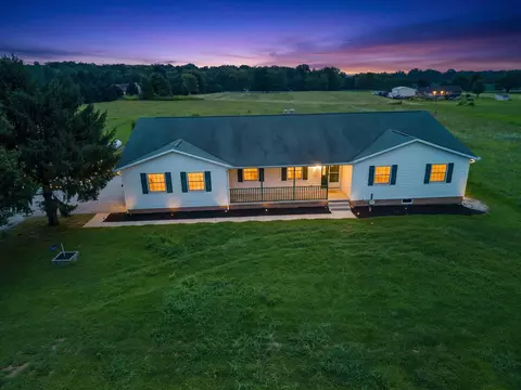 310 Hiatt Rd, Clarksville, OH 45113
