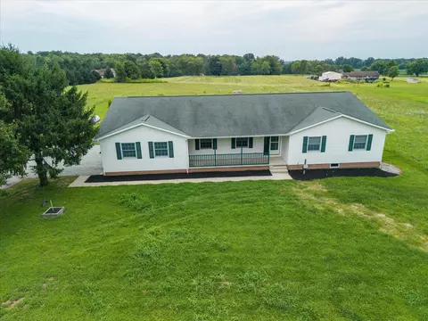 310 Hiatt Rd, Clarksville, OH 45113