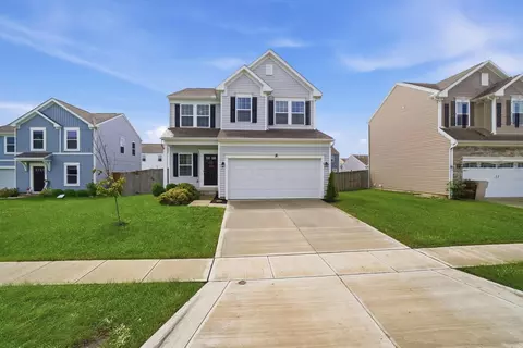 5303 Karst Cir, Ashville, OH 43103