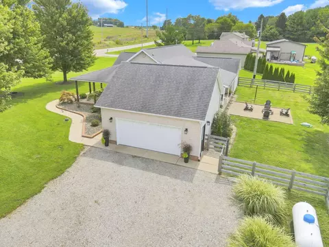 View/Area - 10575 State Route 56 E, Circleville, OH 43113 photo 6 of 9