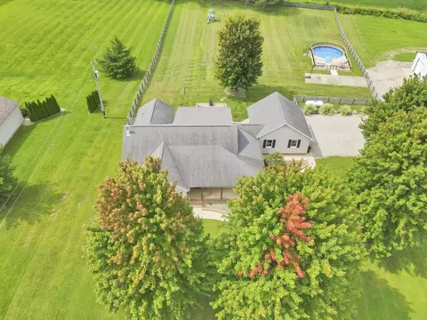 View/Area - 10575 State Route 56 E, Circleville, OH 43113 photo 4 of 9