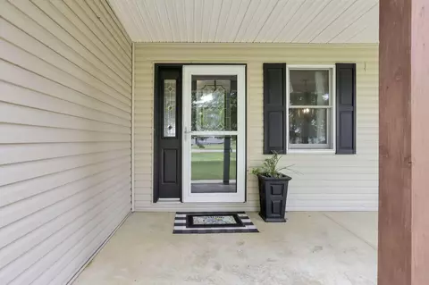 Exterior - 10575 State Route 56 E, Circleville, OH 43113 photo 6 of 23