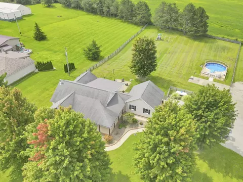 View/Area - 10575 State Route 56 E, Circleville, OH 43113 photo 5 of 9