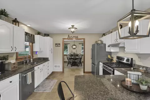 Kitchen - 10575 State Route 56 E, Circleville, OH 43113 photo 5 of 6