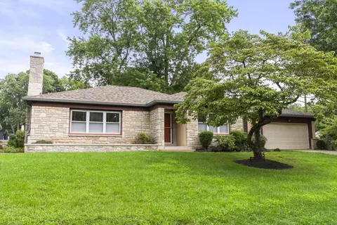 285 Beverly Pl, Worthington, OH 43085