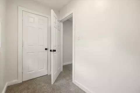 Entry Way - 124 Arthur Ave, Mansfield, OH 44903 photo 3 of 3