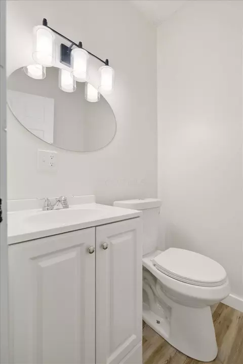 Bath - 124 Arthur Ave, Mansfield, OH 44903 photo 1 of 3