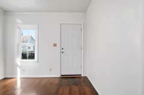 Entry Way - 60 Mohawk St, Newark, OH 43055 photo 1 of 4
