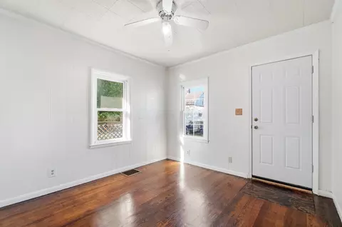 Living - 60 Mohawk St, Newark, OH 43055 photo 1 of 2