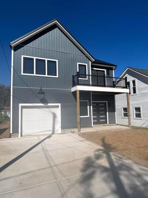 71 Union Ave, Buckeye Lake, OH 43008