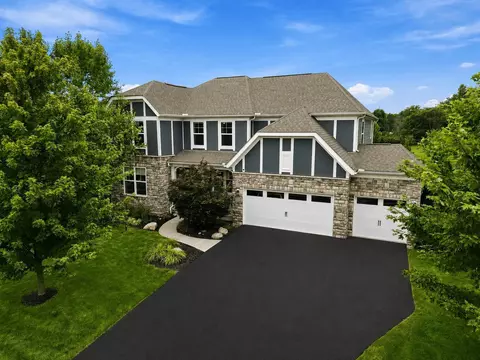 Exterior - 6117 Brookview Manor Dr, Galena, OH 43021 photo 2 of 6