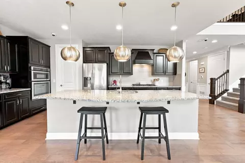 Kitchen - 6117 Brookview Manor Dr, Galena, OH 43021 photo 4 of 7