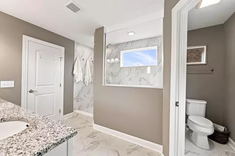 Bath - 6117 Brookview Manor Dr, Galena, OH 43021 photo 2 of 7