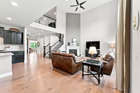 Entry Way - 6117 Brookview Manor Dr, Galena, OH 43021 photo 1 of 9