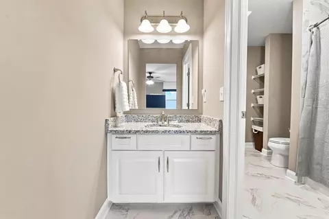 Bath - 6117 Brookview Manor Dr, Galena, OH 43021 photo 5 of 7