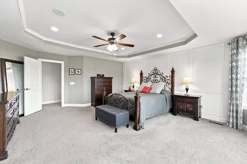 Bedroom - 6117 Brookview Manor Dr, Galena, OH 43021 photo 3 of 7