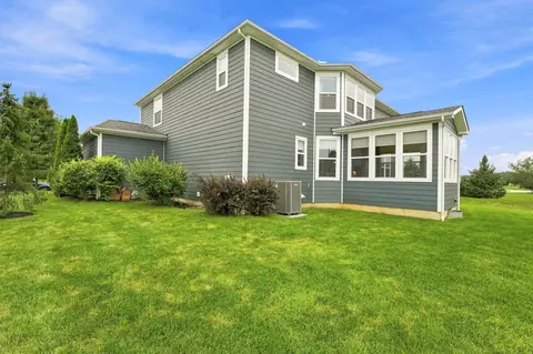 Exterior - 6117 Brookview Manor Dr, Galena, OH 43021 photo 5 of 6