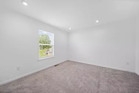 Bedroom - 406 Randall Rd, Delaware, OH 43015 photo 6 of 6