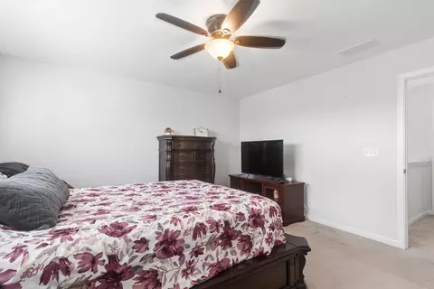 Bedroom - 8425 Graystone Dr, Pickerington, OH 43147 photo 2 of 5