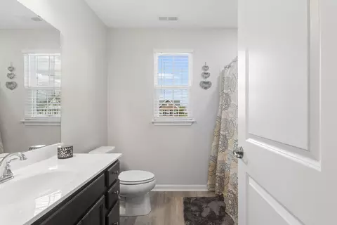 Entry Way - 8425 Graystone Dr, Pickerington, OH 43147 photo 6 of 6