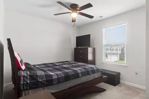 Bedroom - 8425 Graystone Dr, Pickerington, OH 43147 photo 1 of 5