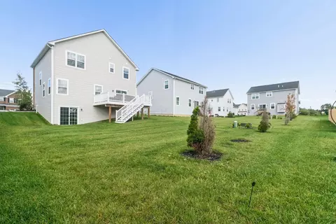 Exterior - 8425 Graystone Dr, Pickerington, OH 43147 photo 7 of 8
