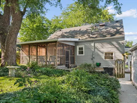 Exterior - 319 E Washington Ave, Marion, OH 43302 photo 8 of 15