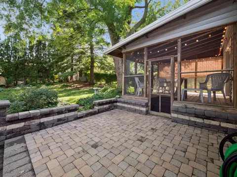 Exterior - 319 E Washington Ave, Marion, OH 43302 photo 6 of 15