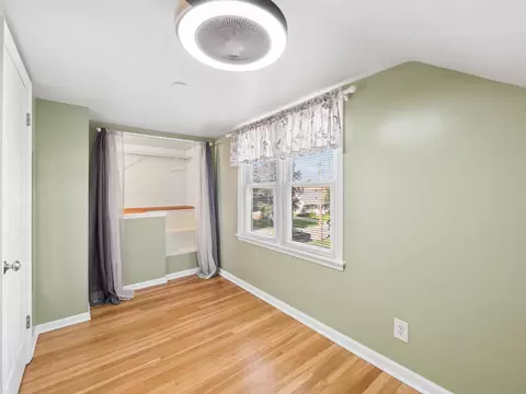 Bedroom - 319 E Washington Ave, Marion, OH 43302 photo 5 of 5