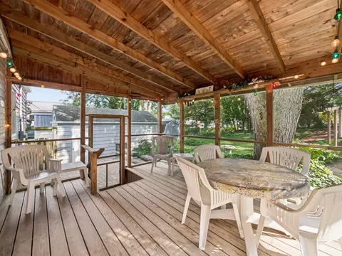 Exterior - 319 E Washington Ave, Marion, OH 43302 photo 5 of 15