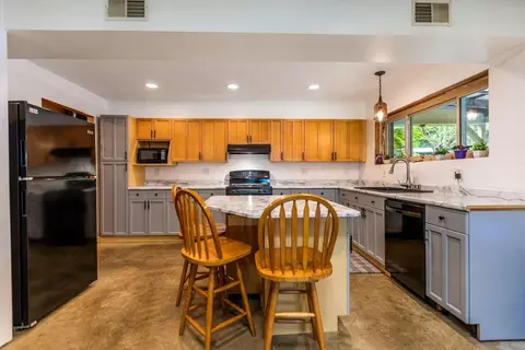 Kitchen - 14933 Rhoads Rd, Logan, OH 43138 photo 1 of 11
