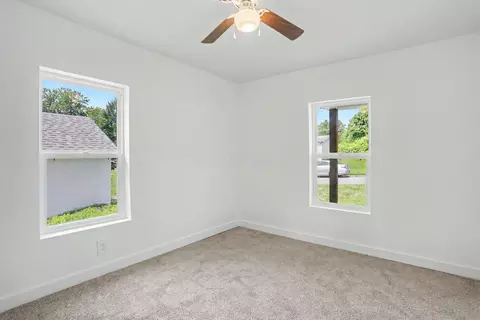 Bedroom - 7 E Vine St, Jackson, OH 45640 photo 2 of 4