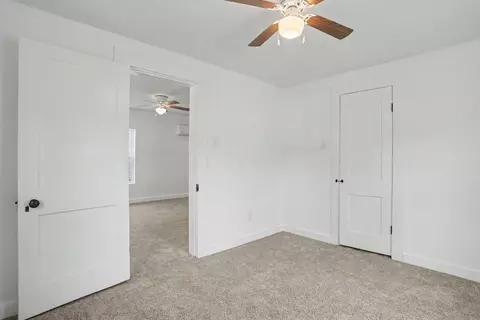 Bedroom - 7 E Vine St, Jackson, OH 45640 photo 3 of 4